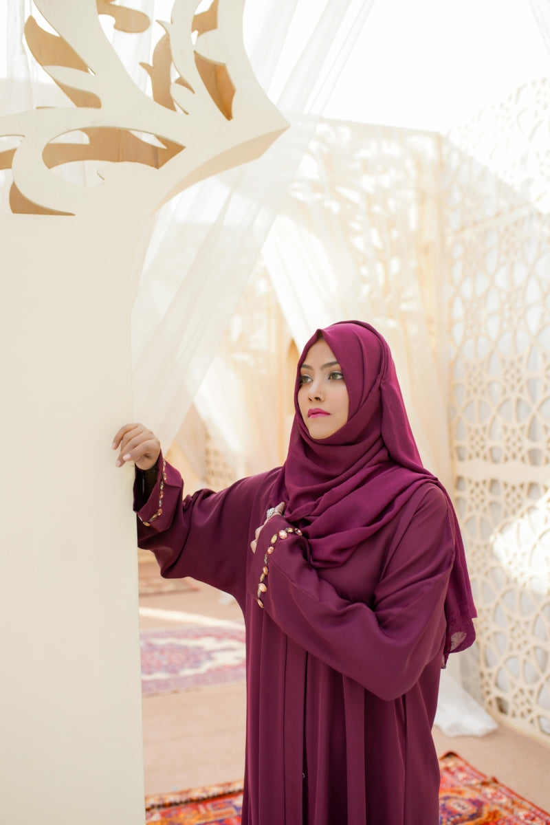 Desert Embellish Abaya - La Khilaba