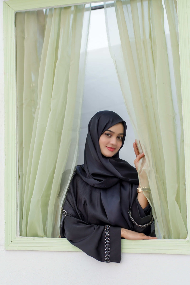 Dusky Shine Cape Kaftan - La Khilaba