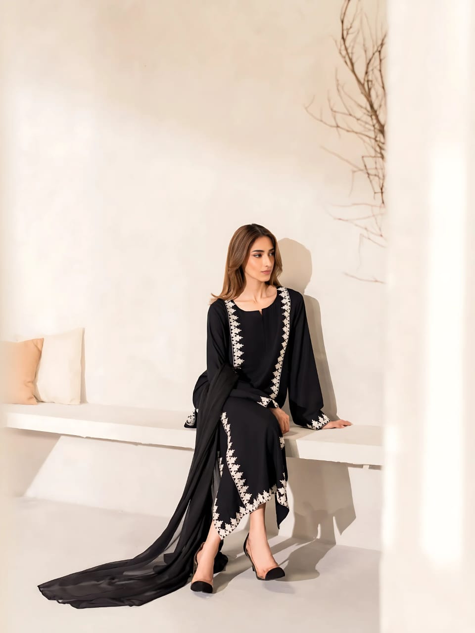 BLACKISH - Urban Haya