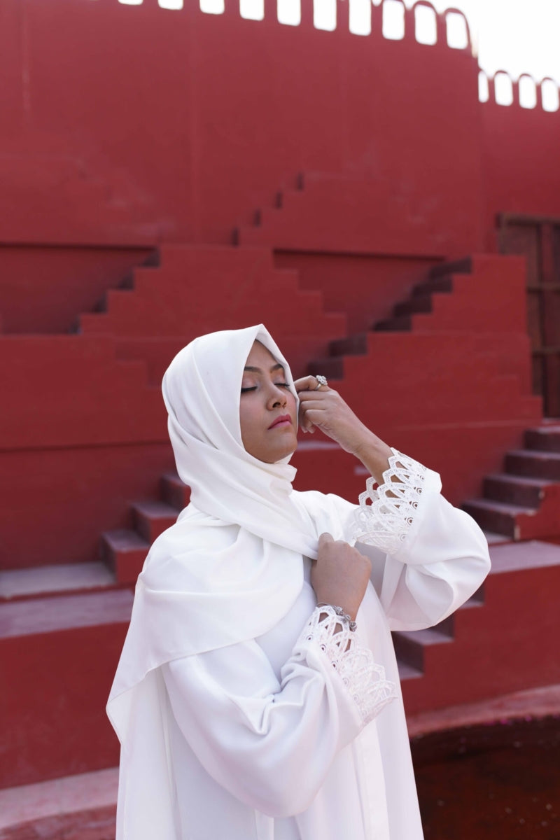 White Laced Abaya - La Khilaba