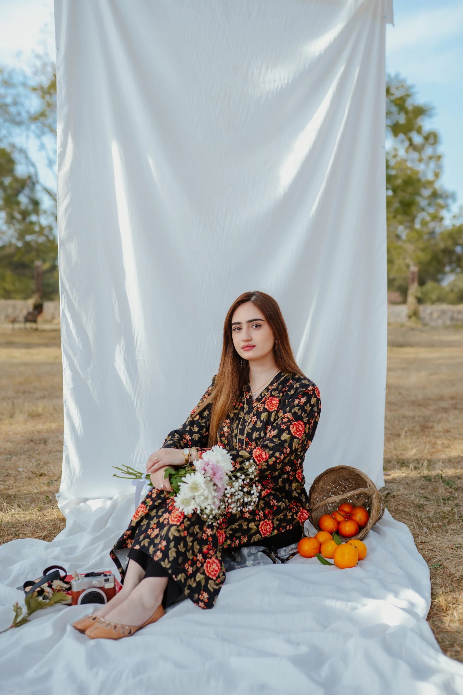 Black Floral Zari - Eleganza