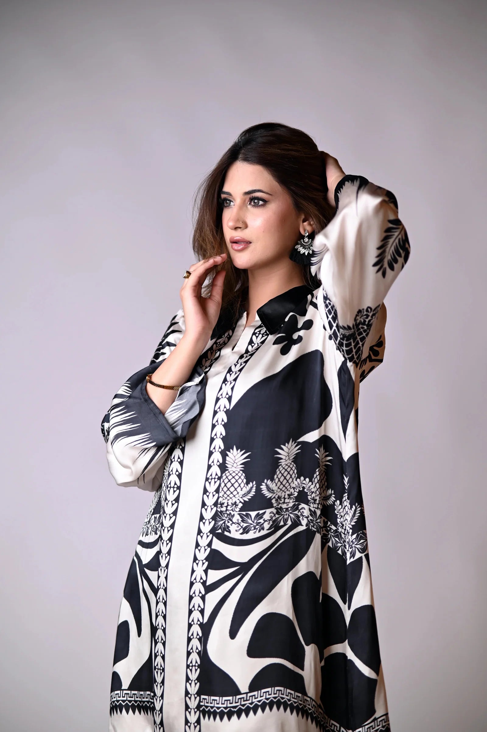 Monochrome - Eleganza