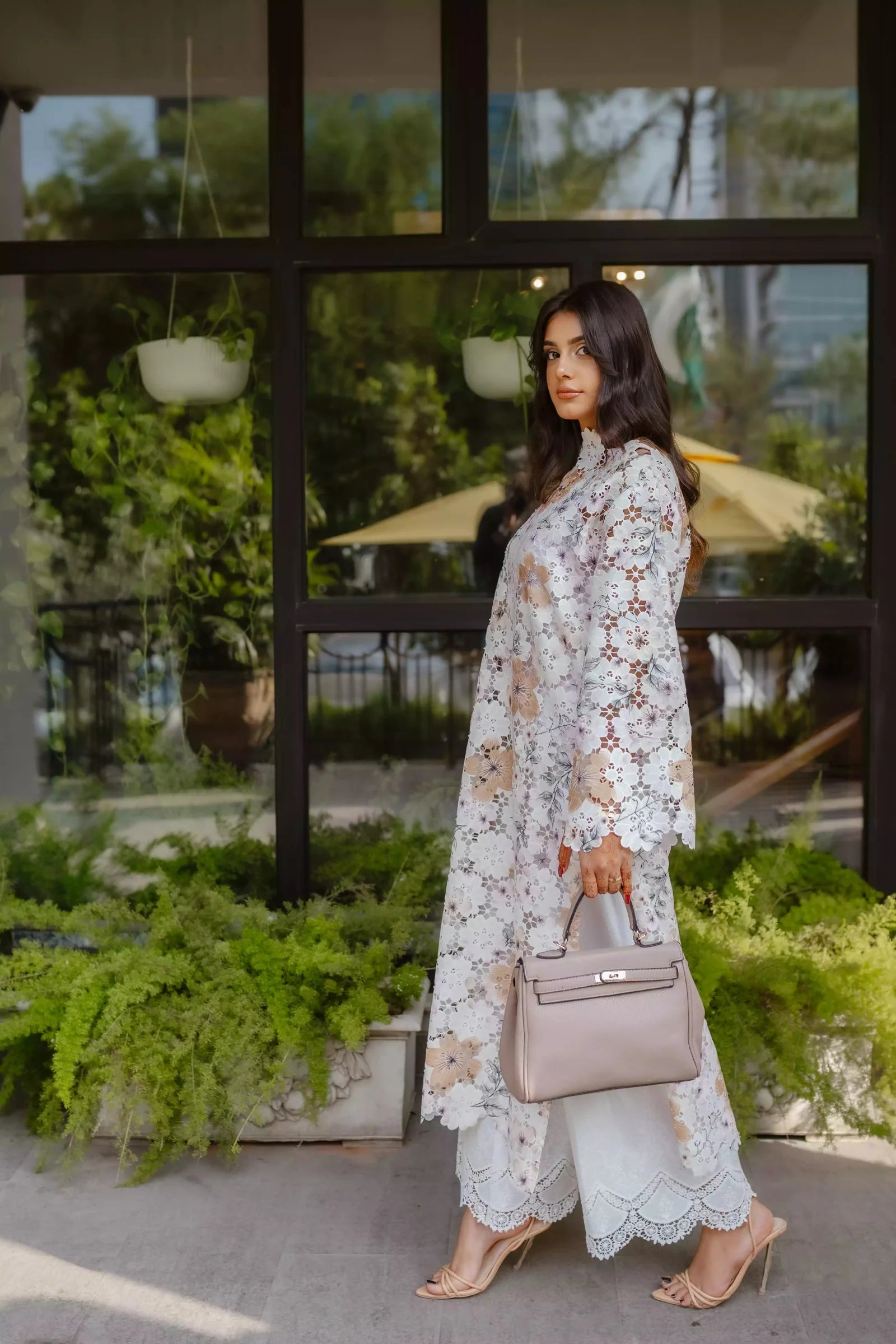 Petal Weave - Eleganza